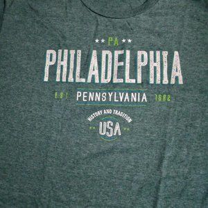 Men's or Women's Green Tee – Philadelphia Pennsylvania – No Tag 45” Chest